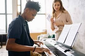 Music Violin, Oud, Piano Classes Workshops