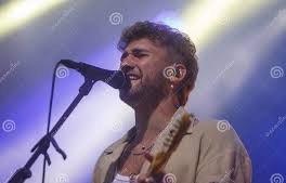 SINGER AVAILABLE FOR PRIVATE EVENTS/SHOWS/PARTIES!