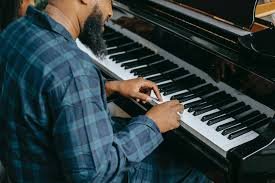 Private music courses for children and adults