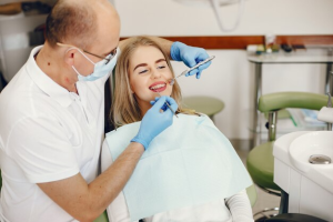 Expert dentist for your teeth care