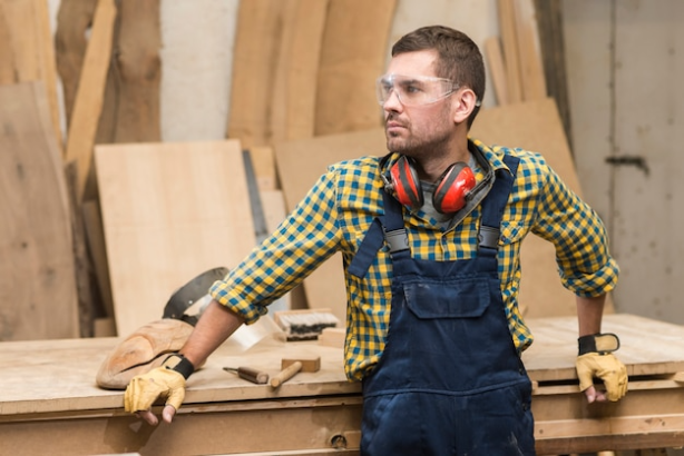 Doors, cabinets woodwork expert