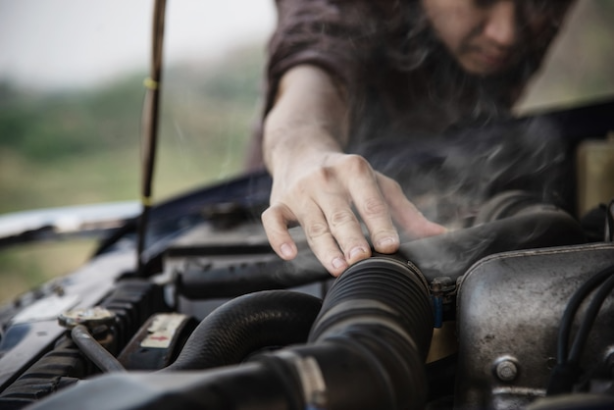 Car engine overhauling maintenace