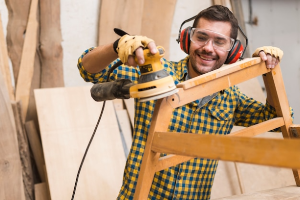 Doors, cabinets woodwork expert